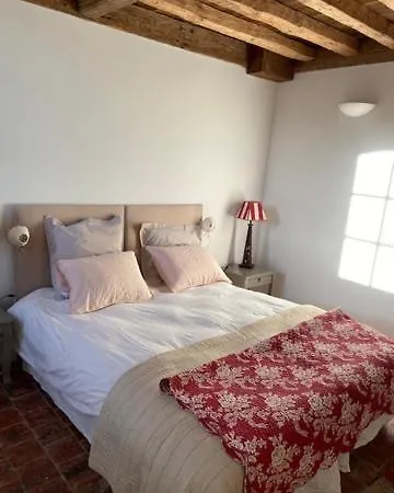 Couette-café D'hôte Château De Transières 3*